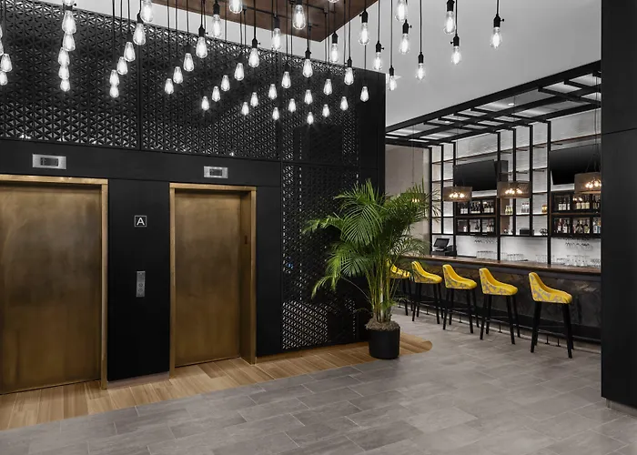 Hotel: Voco Times Square South New York By Ihg